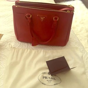 Prada Saffiano Medium